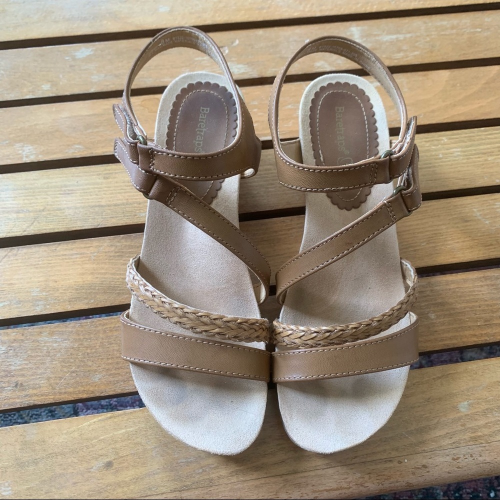 Baretraps Finna Wedge Sandals size 8!